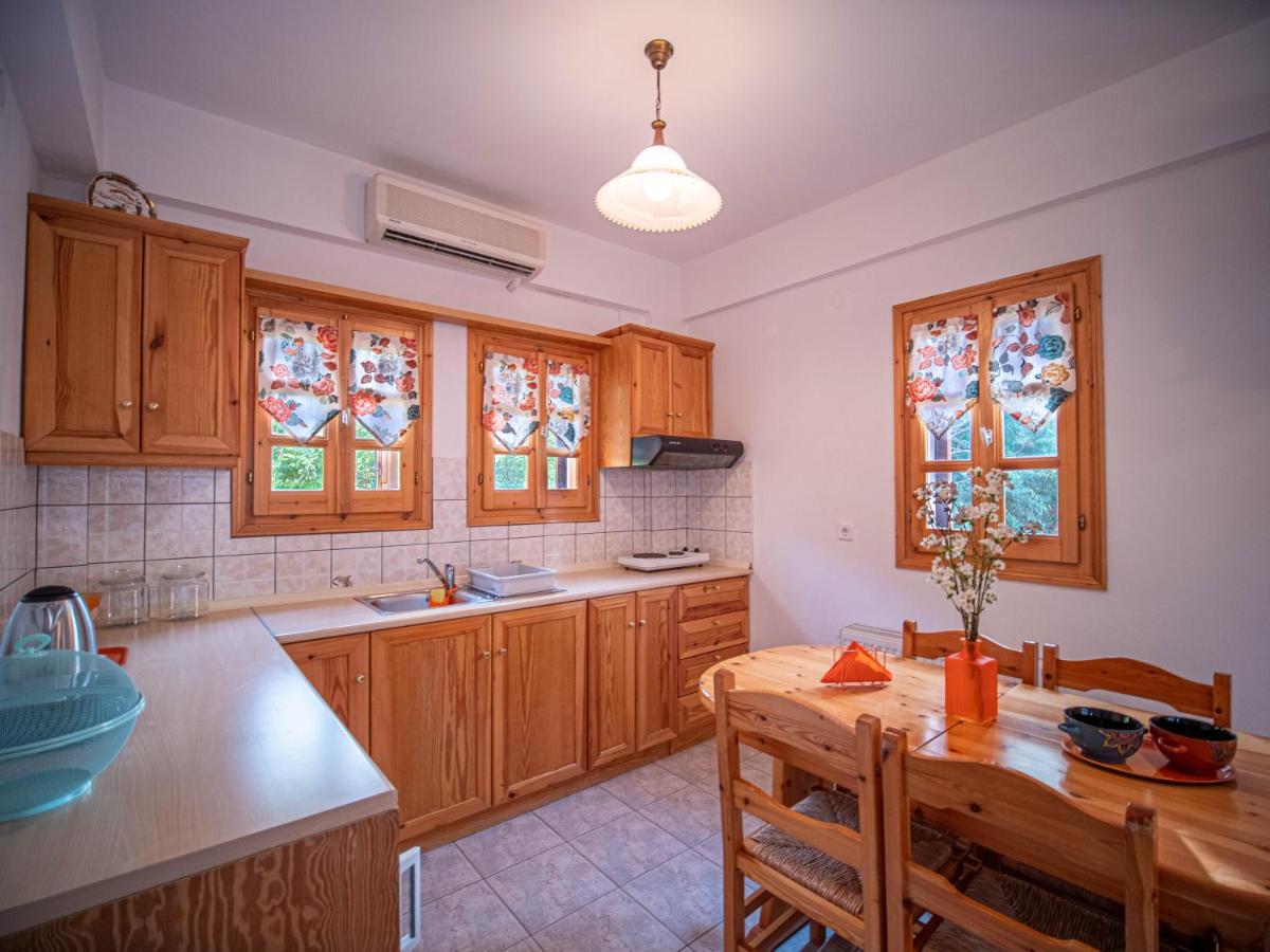 Orange House For Big Families In Damouchari - Delicious Houses Ngoại thất bức ảnh