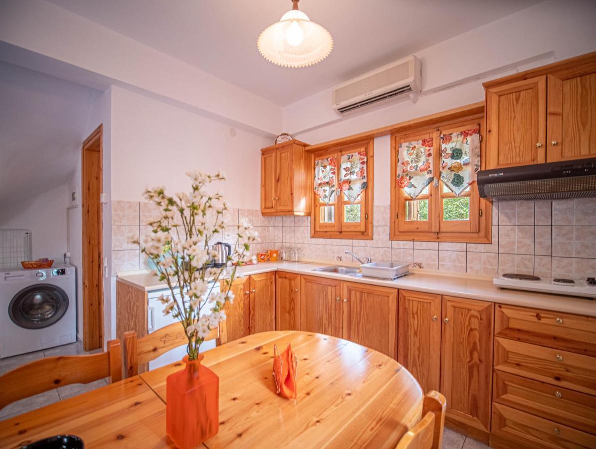 Orange House For Big Families In Damouchari - Delicious Houses Ngoại thất bức ảnh