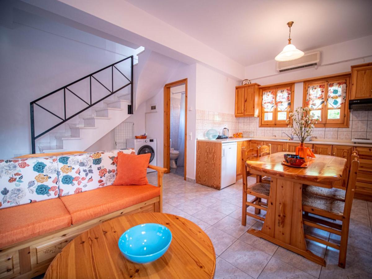 Orange House For Big Families In Damouchari - Delicious Houses Ngoại thất bức ảnh