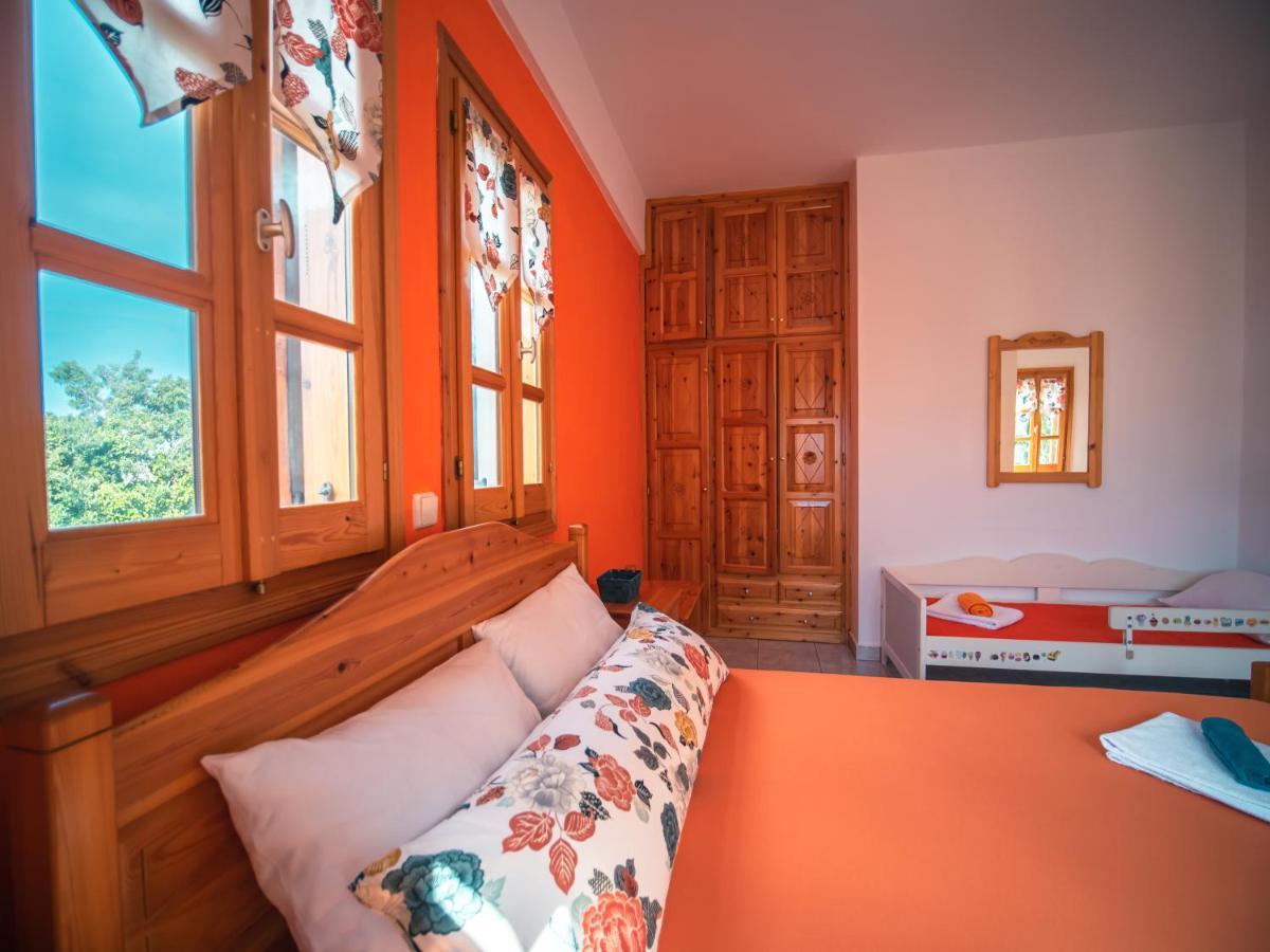 Orange House For Big Families In Damouchari - Delicious Houses Ngoại thất bức ảnh
