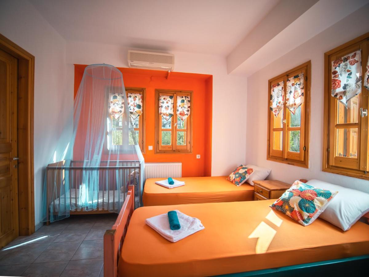 Orange House For Big Families In Damouchari - Delicious Houses Ngoại thất bức ảnh